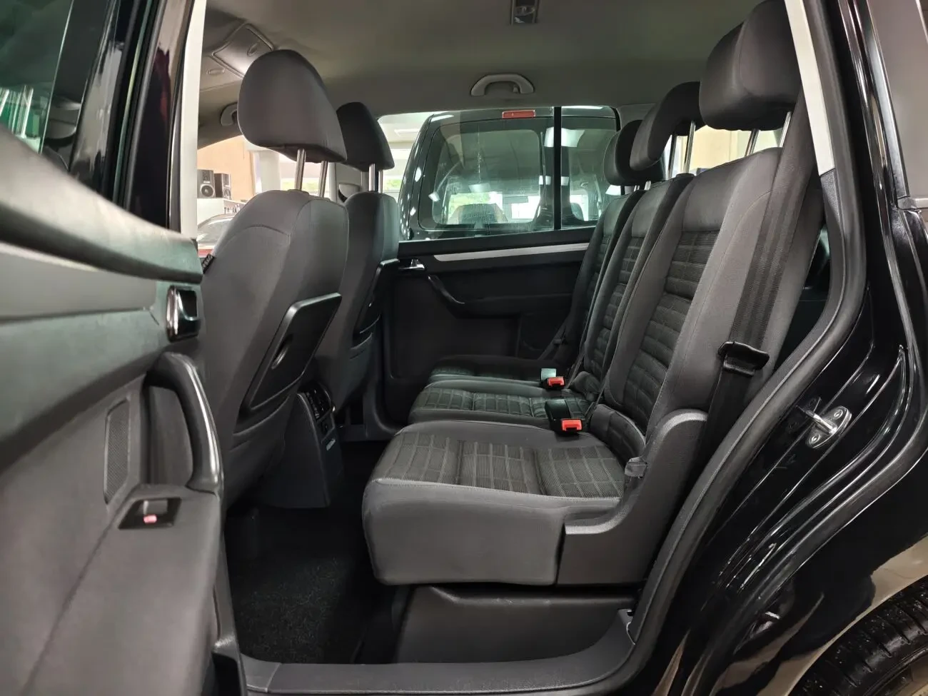 Volkswagen Touran 1.6МРі 8V 5МКПП 2006 р.в. (102 к.с.), 7 місць 8