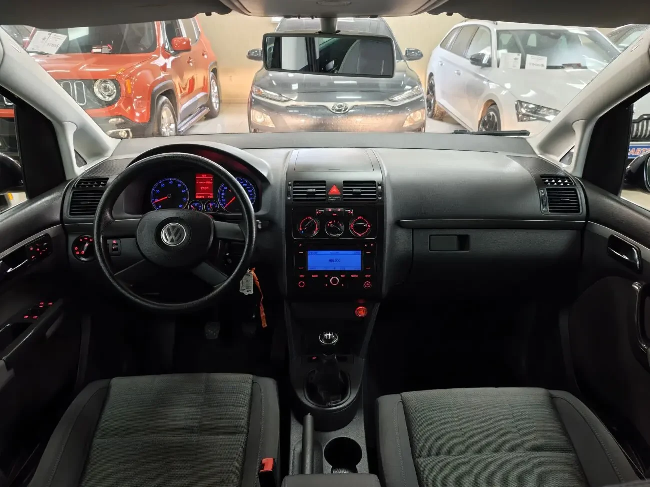 Volkswagen Touran 1.6МРі 8V 5МКПП 2006 р.в. (102 к.с.), 7 місць 10