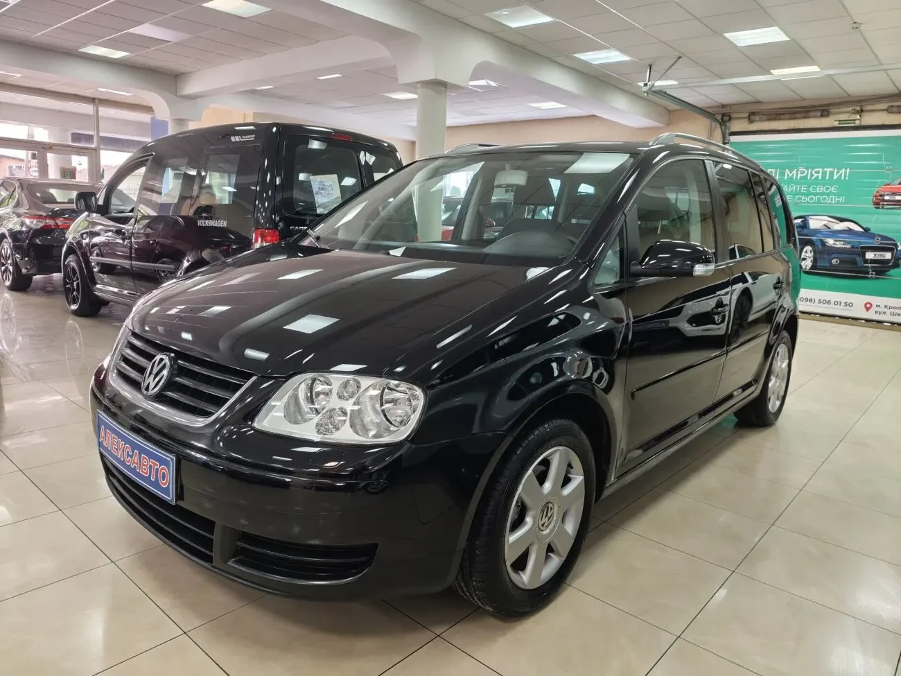 Volkswagen Touran 1.6МРі 8V 5МКПП 2006 р.в. (102 к.с.), 7 місць 3