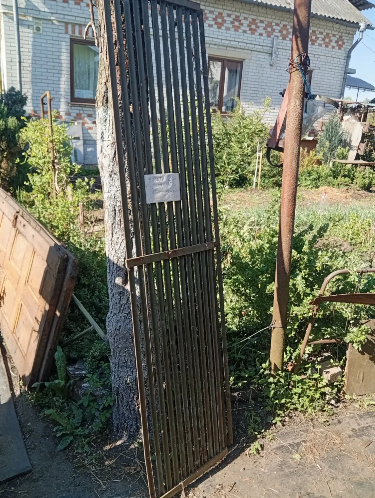 кутник труби металеві 10