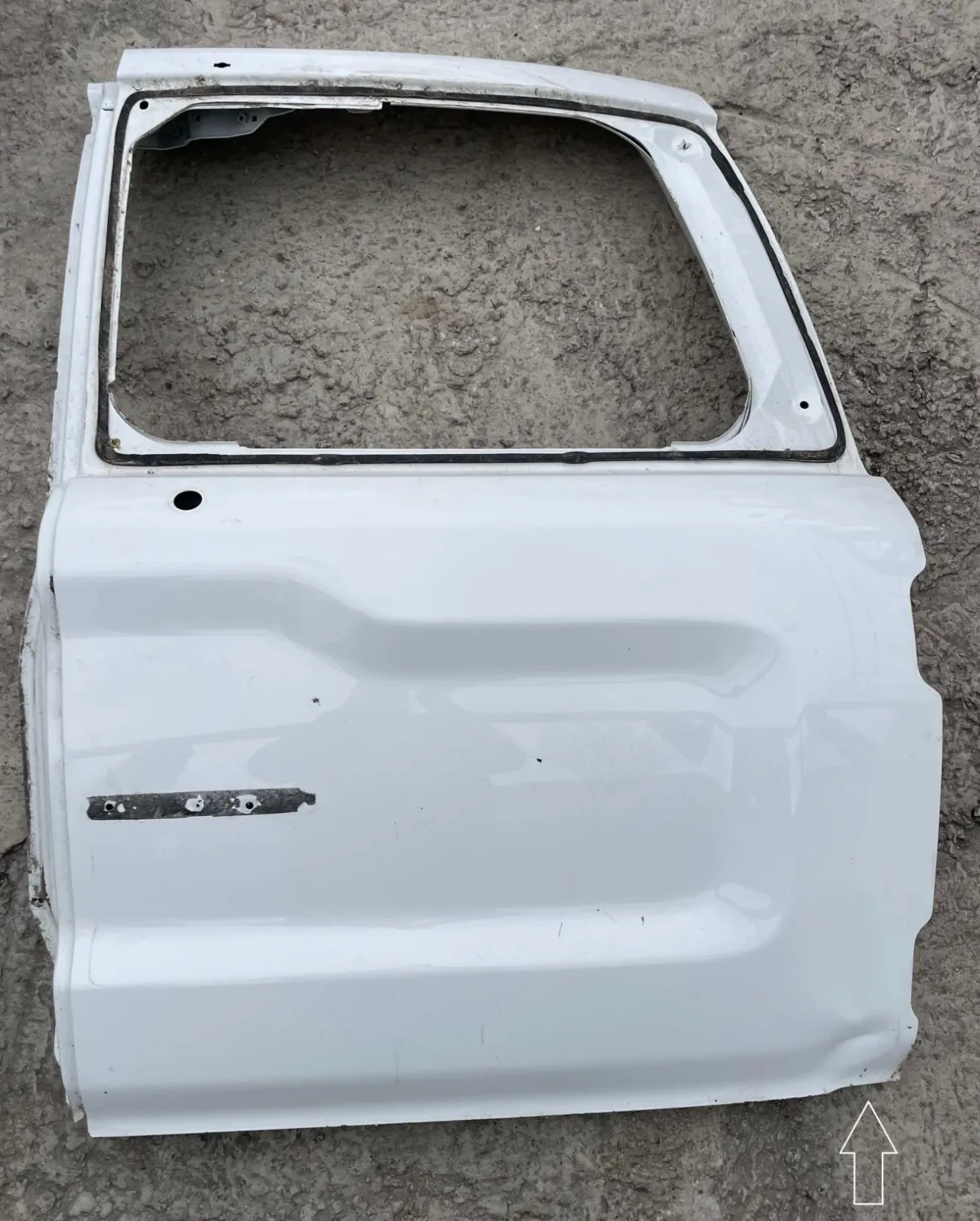 Toyota Land Cruiser 200 GX Дверь  6700560E30 6700560E40 6700560E80   2
