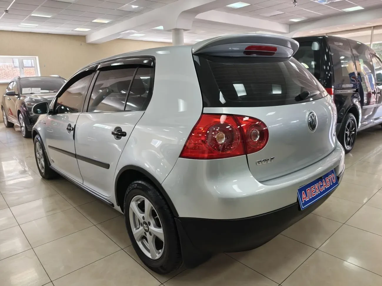 Volkswagen Golf V 1.6МРі 8V 5МКПП 2005 р.в. (102 к.с.) 2
