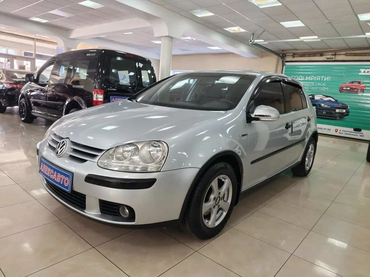 Volkswagen Golf V 1.6МРі 8V 5МКПП 2005 р.в. (102 к.с.)