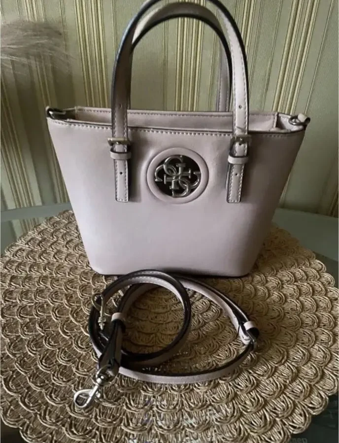 сумка кросс Боди пудра  Guess 2