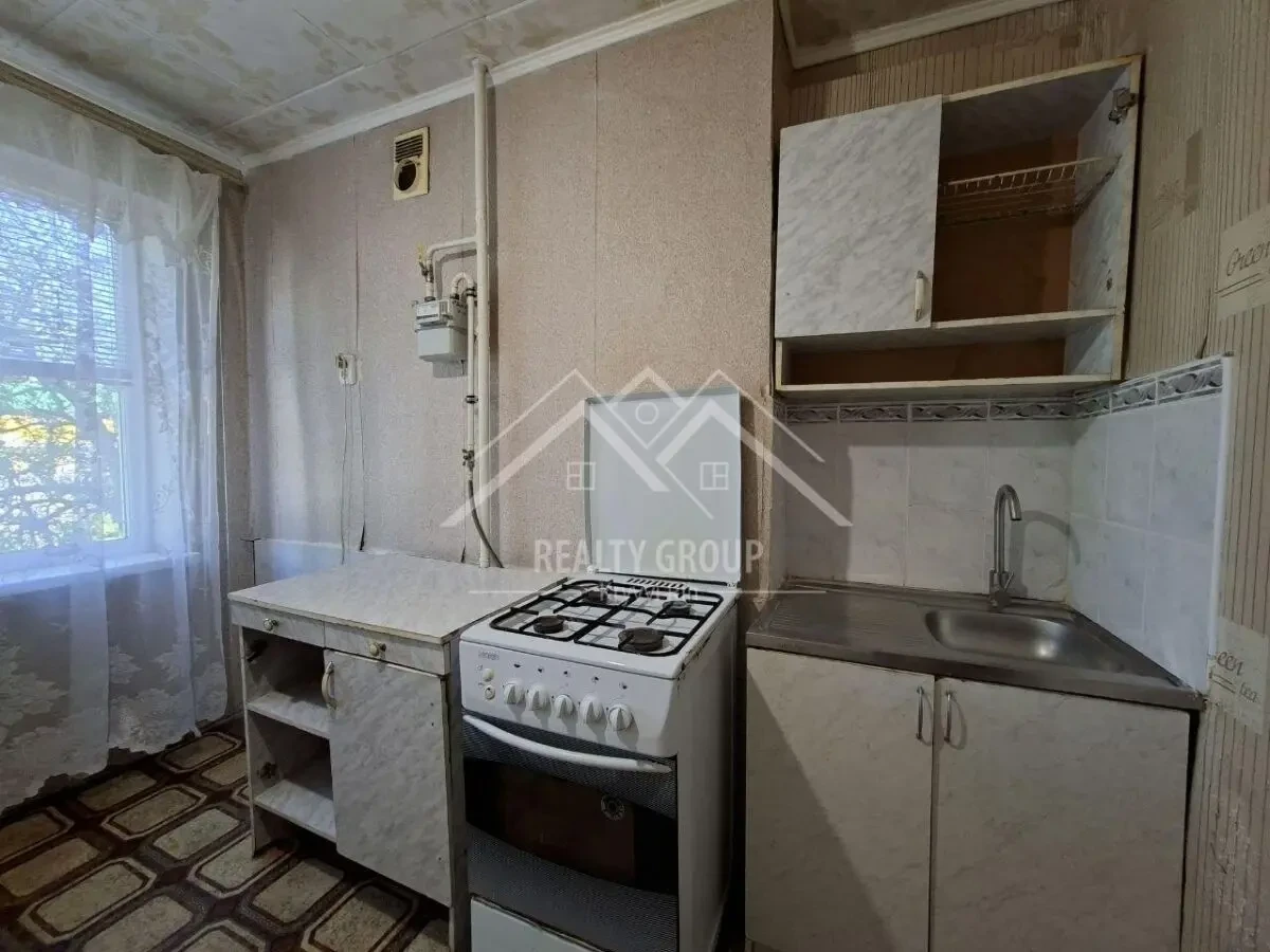 Продаж 3 к. квартири на 4-Зарічному 7