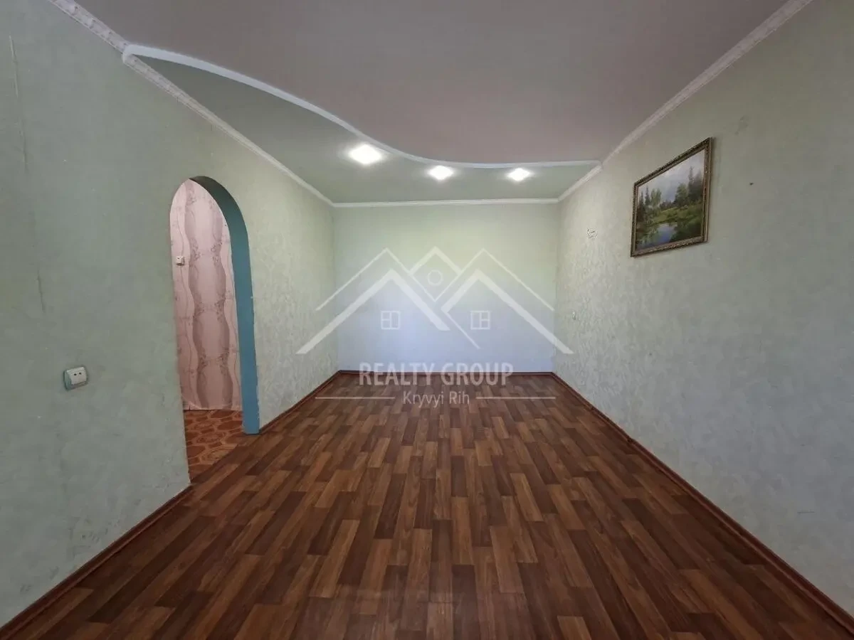 Продаж 3 к. квартири на 4-Зарічному 2