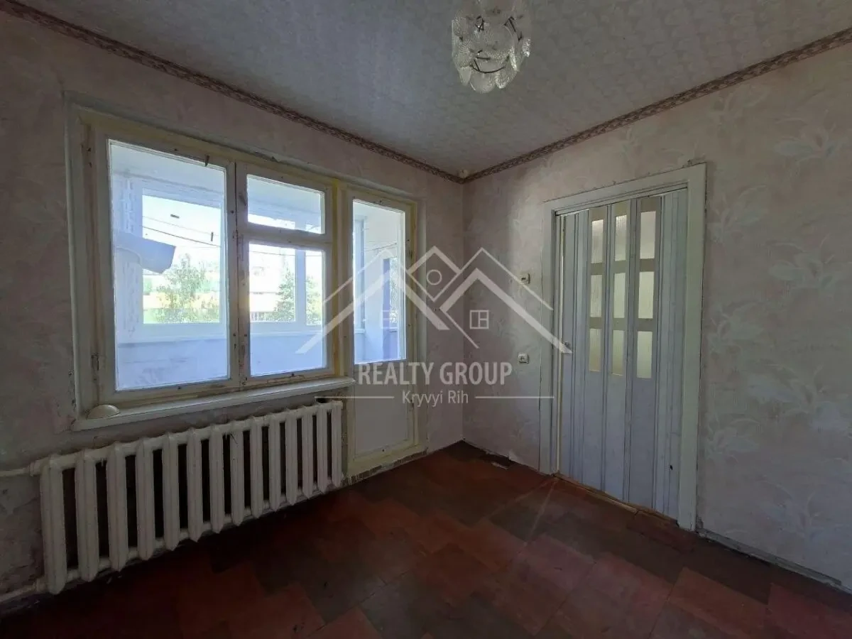 Продаж 3 к. квартири на 4-Зарічному 4