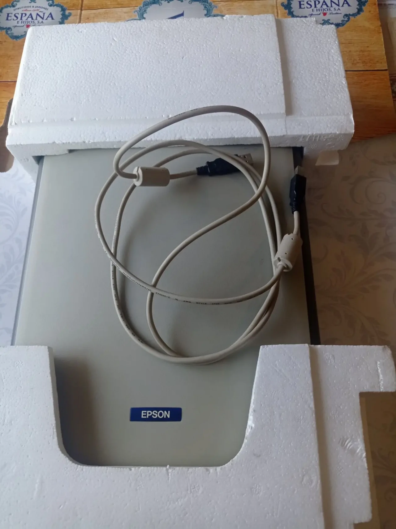Планшетный сканер EPSON 6
