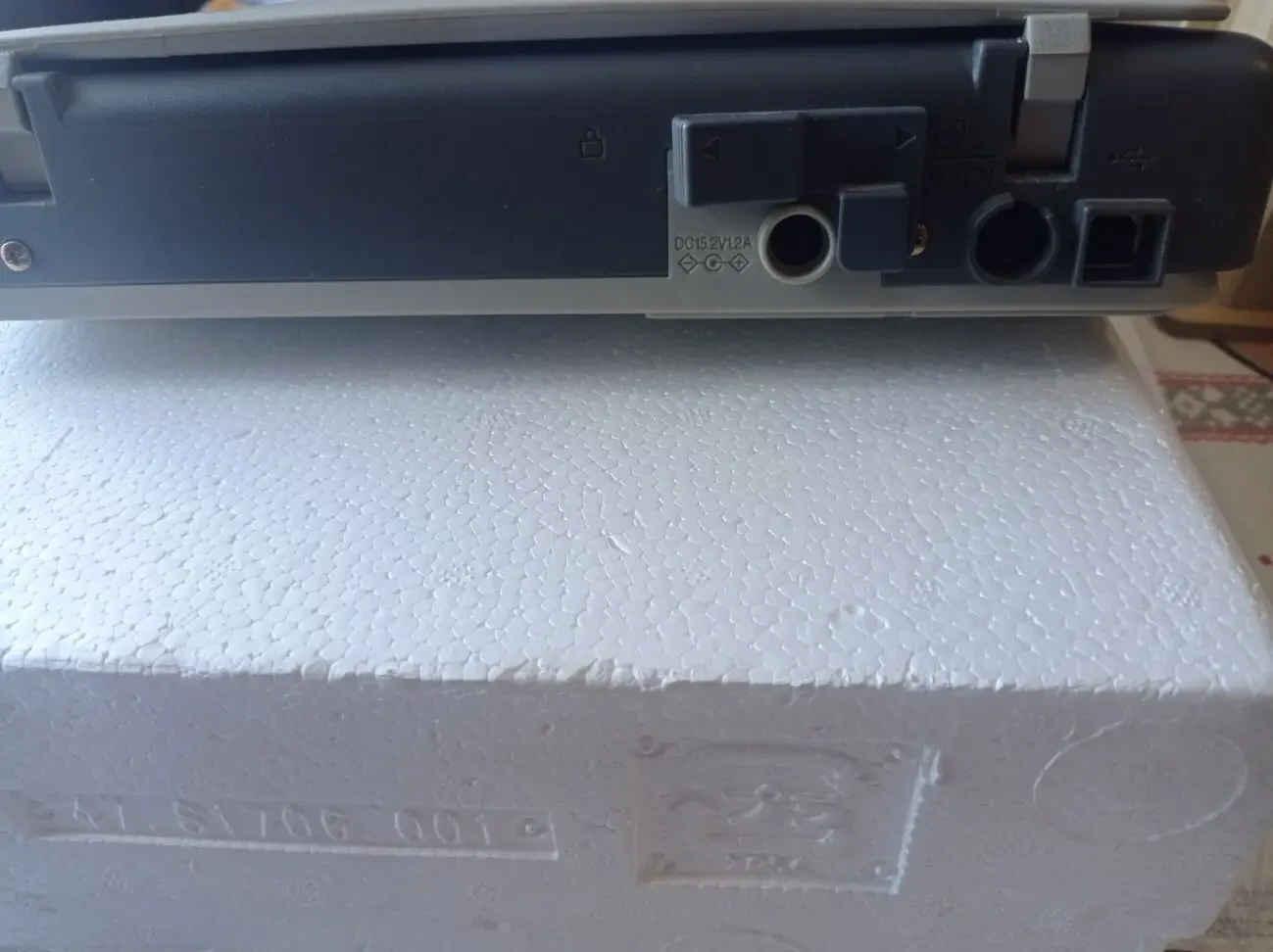 Планшетный сканер EPSON 4