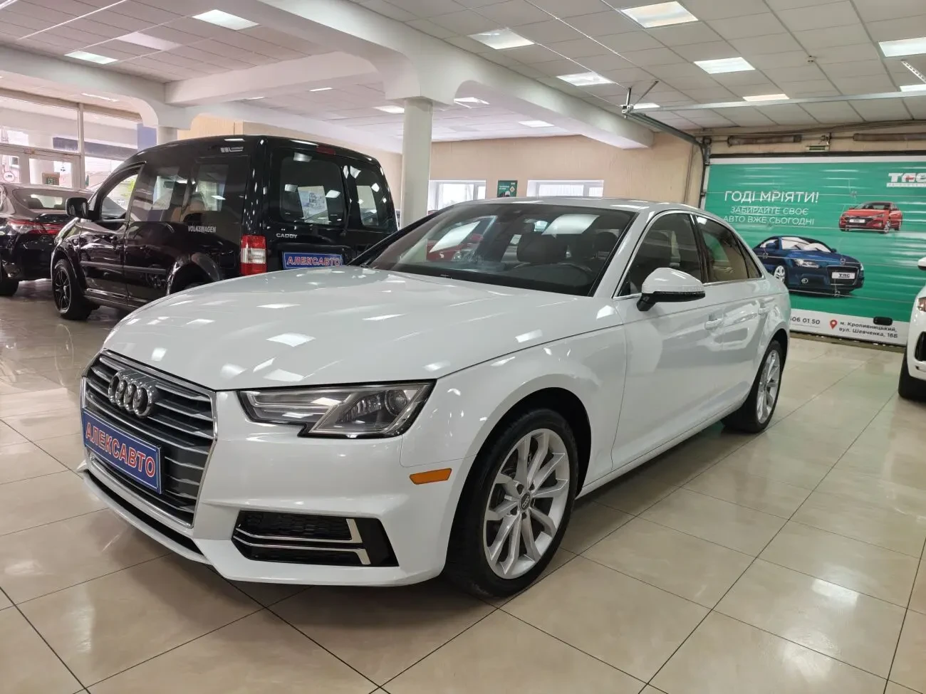 Audi A4 2.0TFSI 16V 7АКПП 2019 р.в. (190 к.с.)