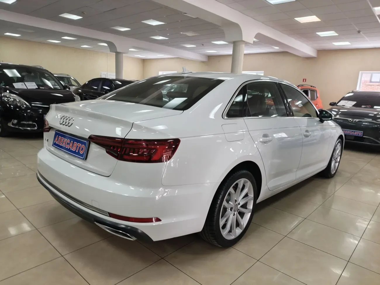Audi A4 2.0TFSI 16V 7АКПП 2019 р.в. (190 к.с.) 4