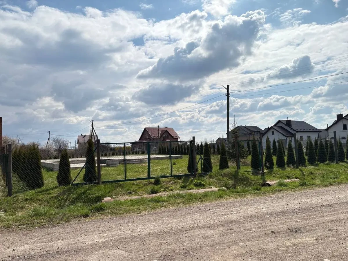 Продаж ділянки з забудовою в с. Керниця (поруч з Городком) Львів 9