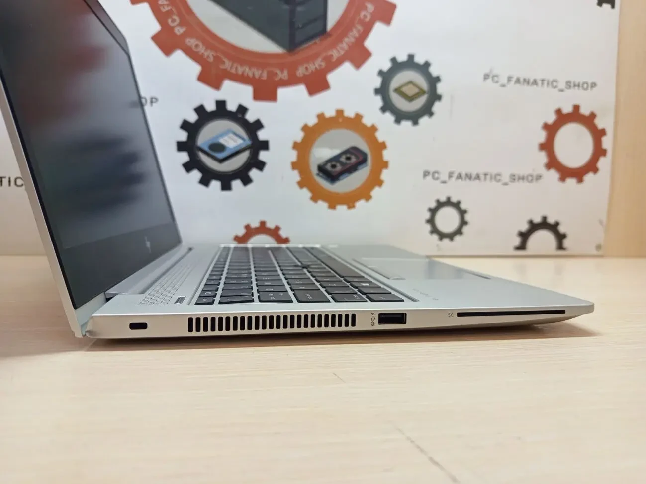 Ноутбук HP EliteBook MT45 / 14 IPS 1920x1080 60Гц Touch / AMD Ryzen 3 PRO 3300U / 8GB / 240GB / AMD Radeon RX Vega 6 5