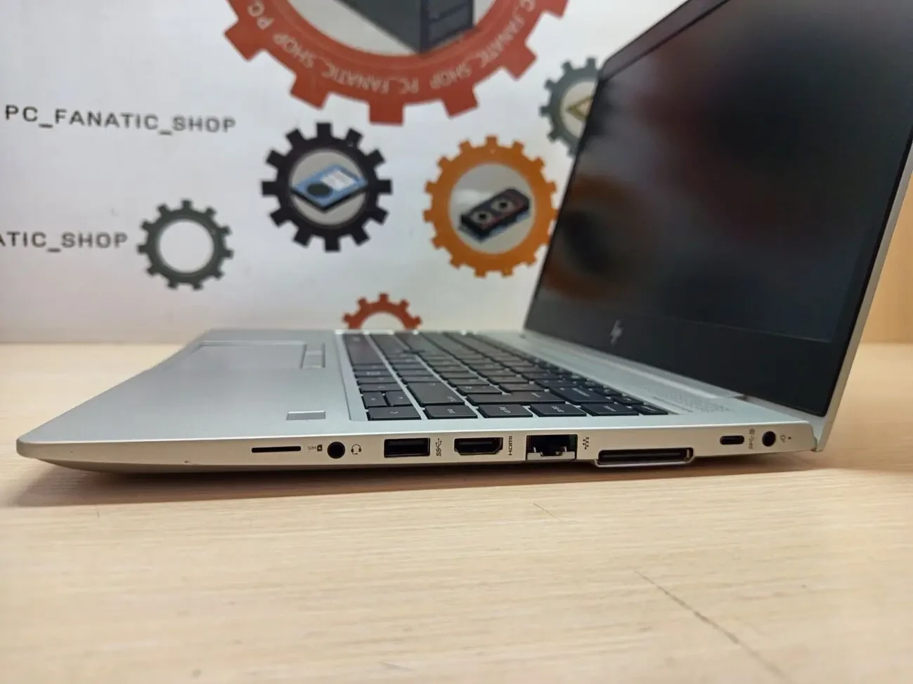 Ноутбук HP EliteBook MT45 / 14 IPS 1920x1080 60Гц Touch / AMD Ryzen 3 PRO 3300U / 8GB / 240GB / AMD Radeon RX Vega 6 6