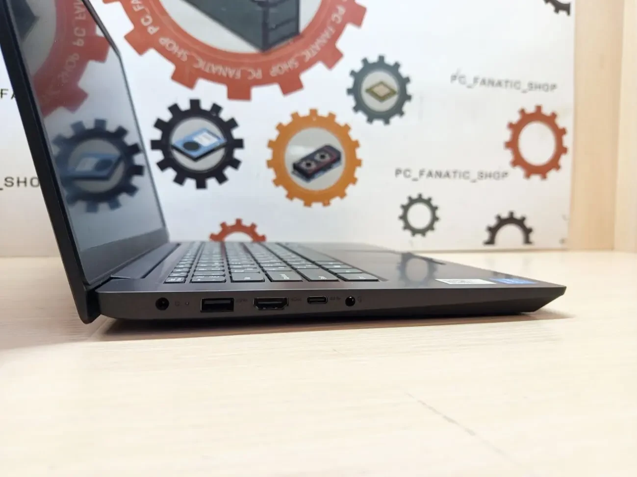 Ноутбук Lenovo V14 G2 ITL (Intel i3-1115G4/8/128F/int/W10Pro) Black 4