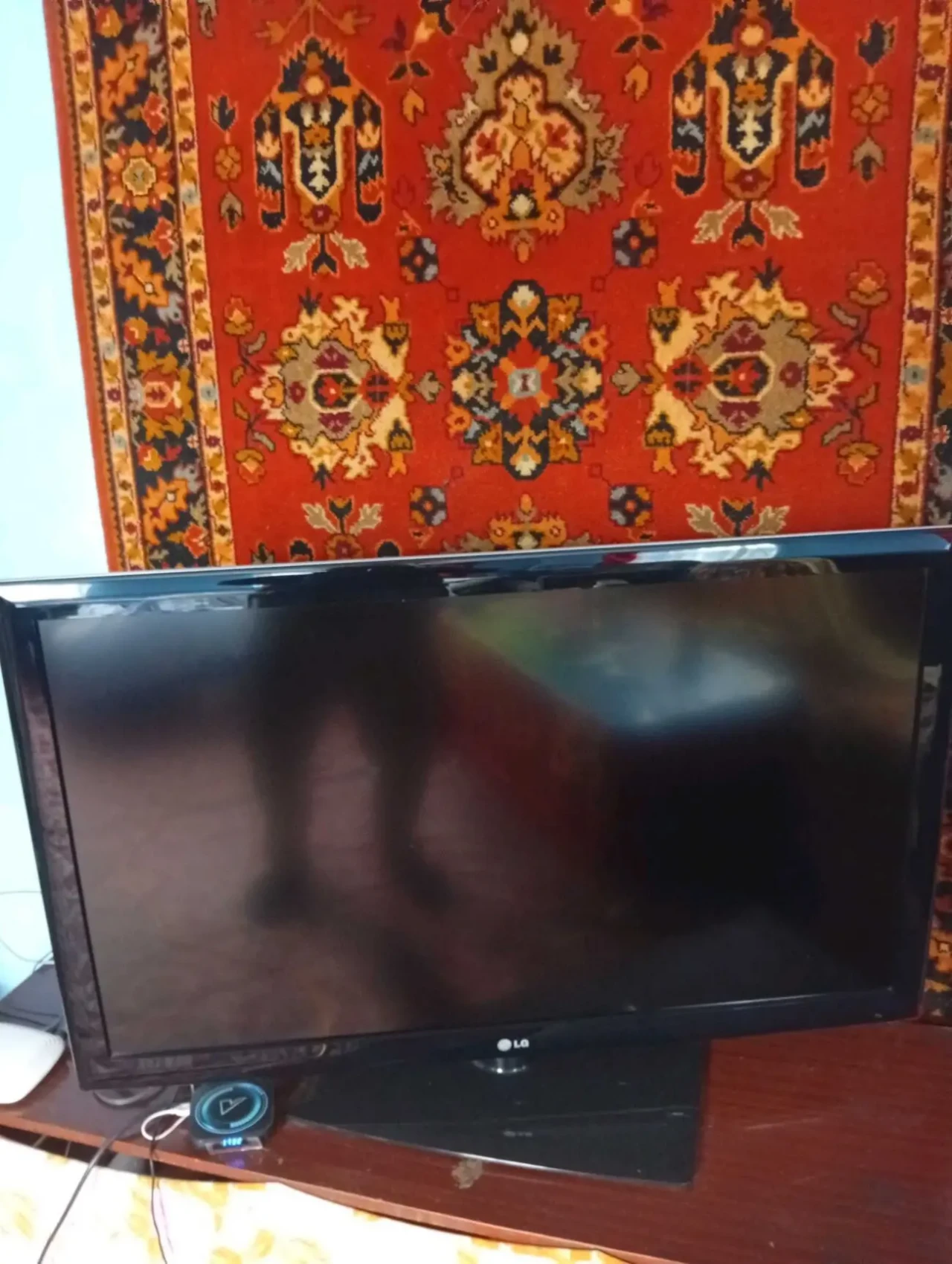 Продам плазму LG 3