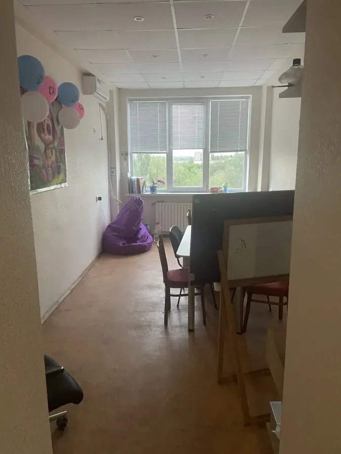 Сдам офис 17 м.кв.,левый берег. 2