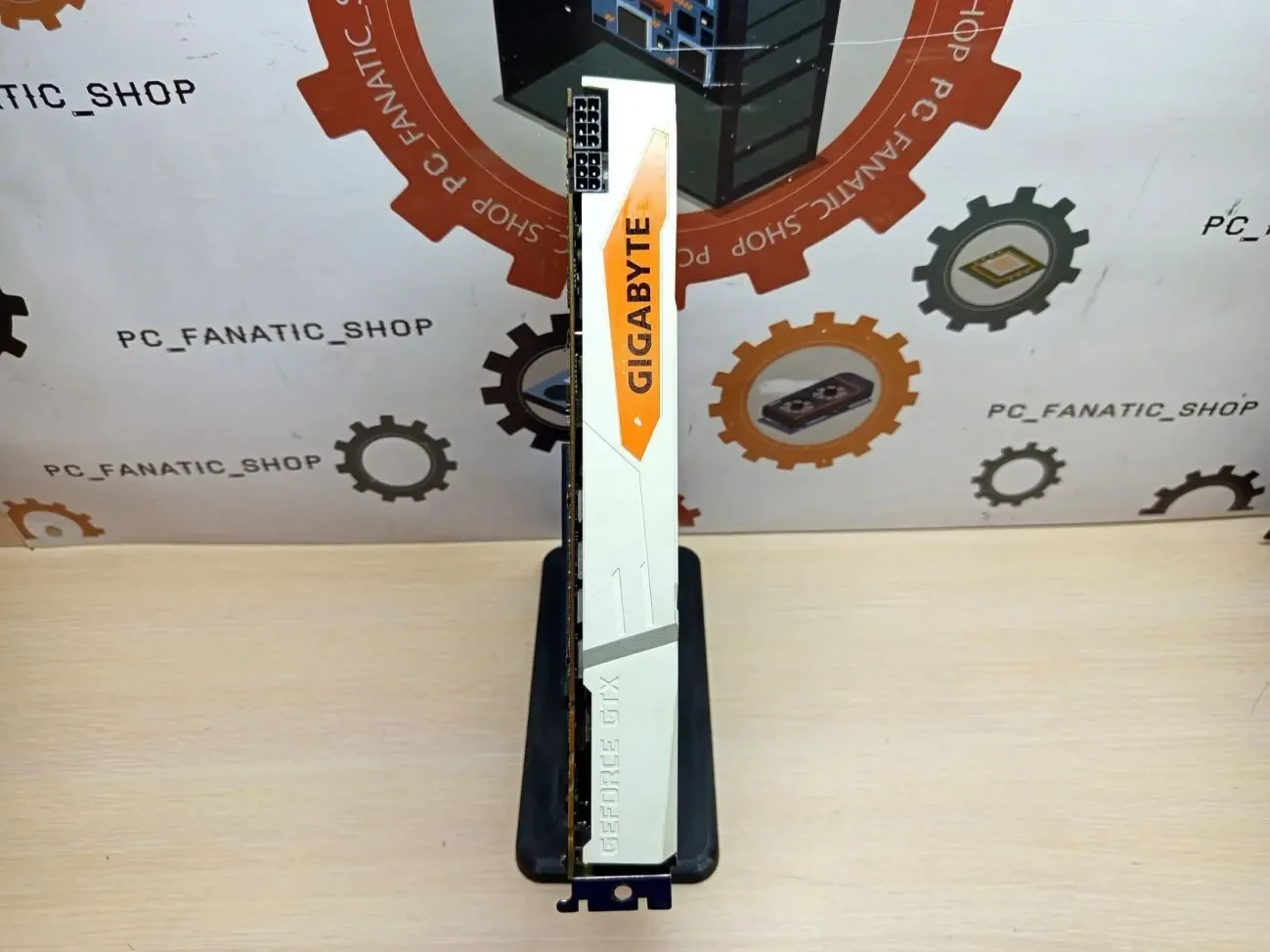 Відеокарта GIGABYTE GeForce GTX 1080 Ti Turbo 11G 2