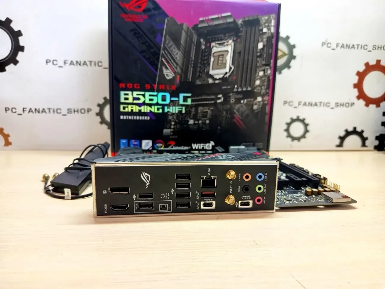 Материнська плата ASUS ROG STRIX B560-G GAMING WIFI 3