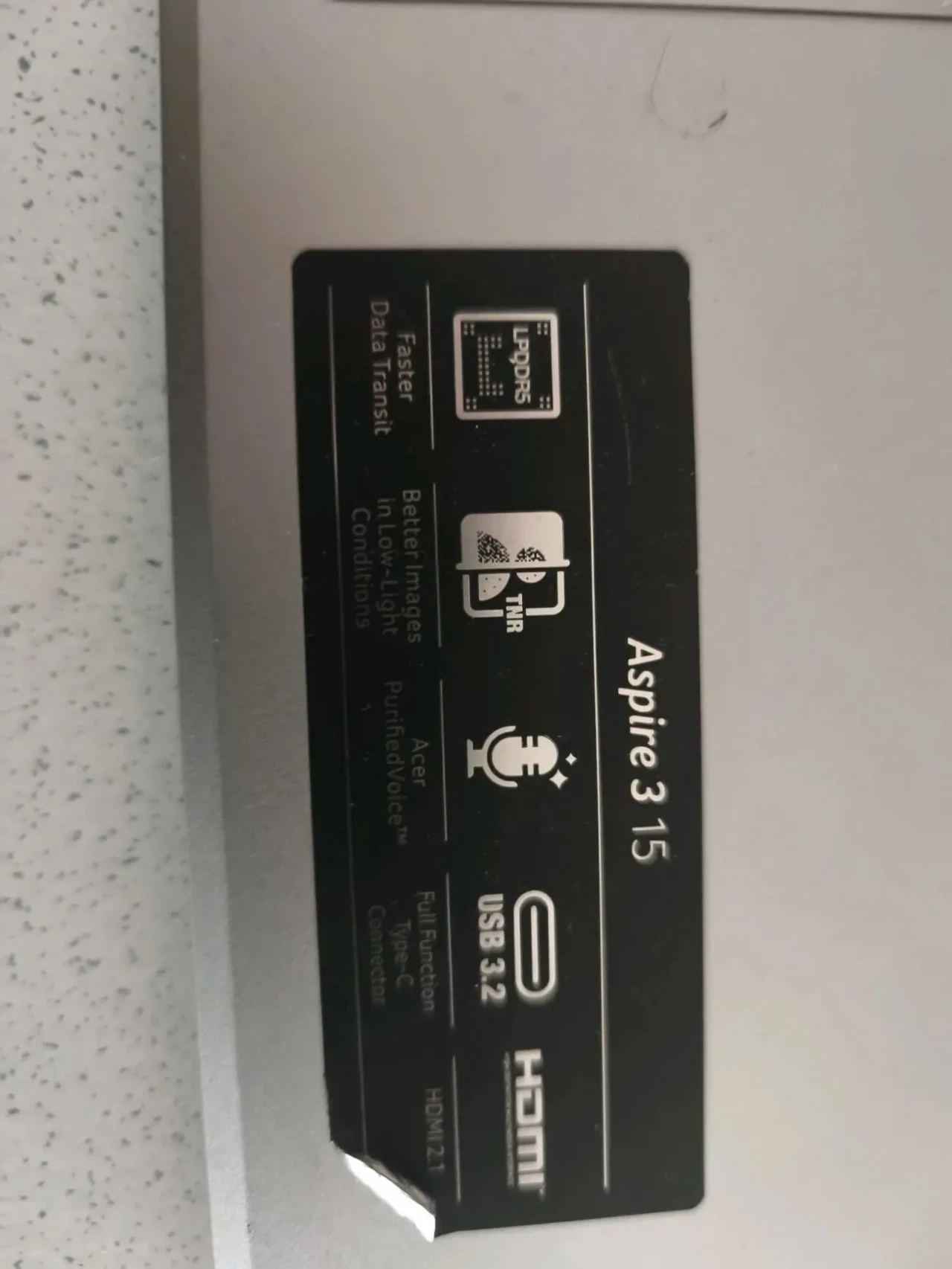 Acer Aspire A315-24P 5