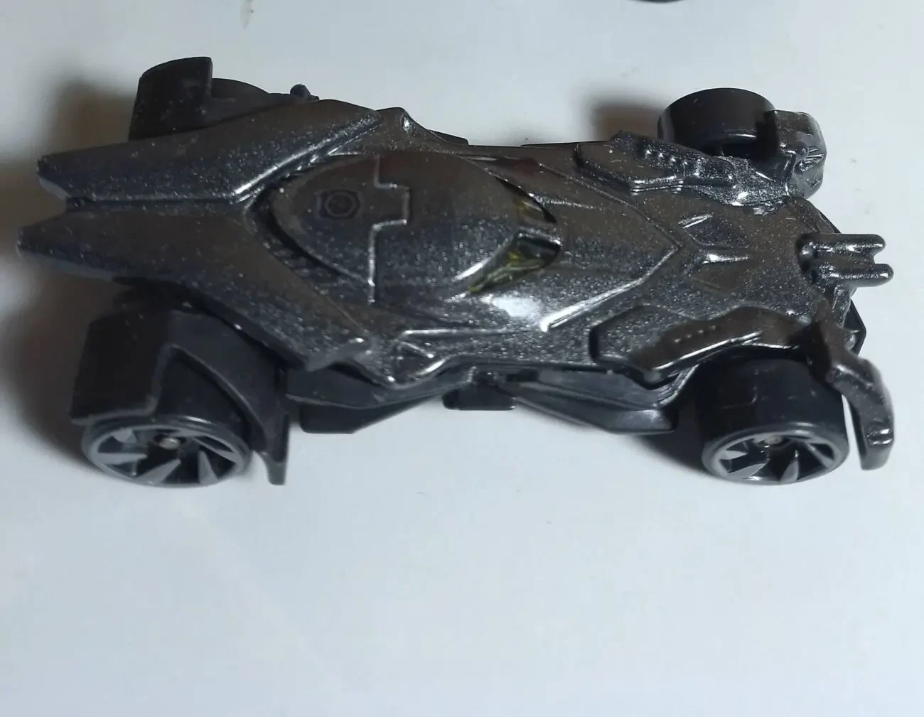 Batmobile Dc Hot Wheels машинка бетмобиль бэтмобиль, авто полиция, зеленое 2
