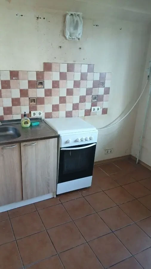 Продам 3-кімнатну Лісовий масив 5