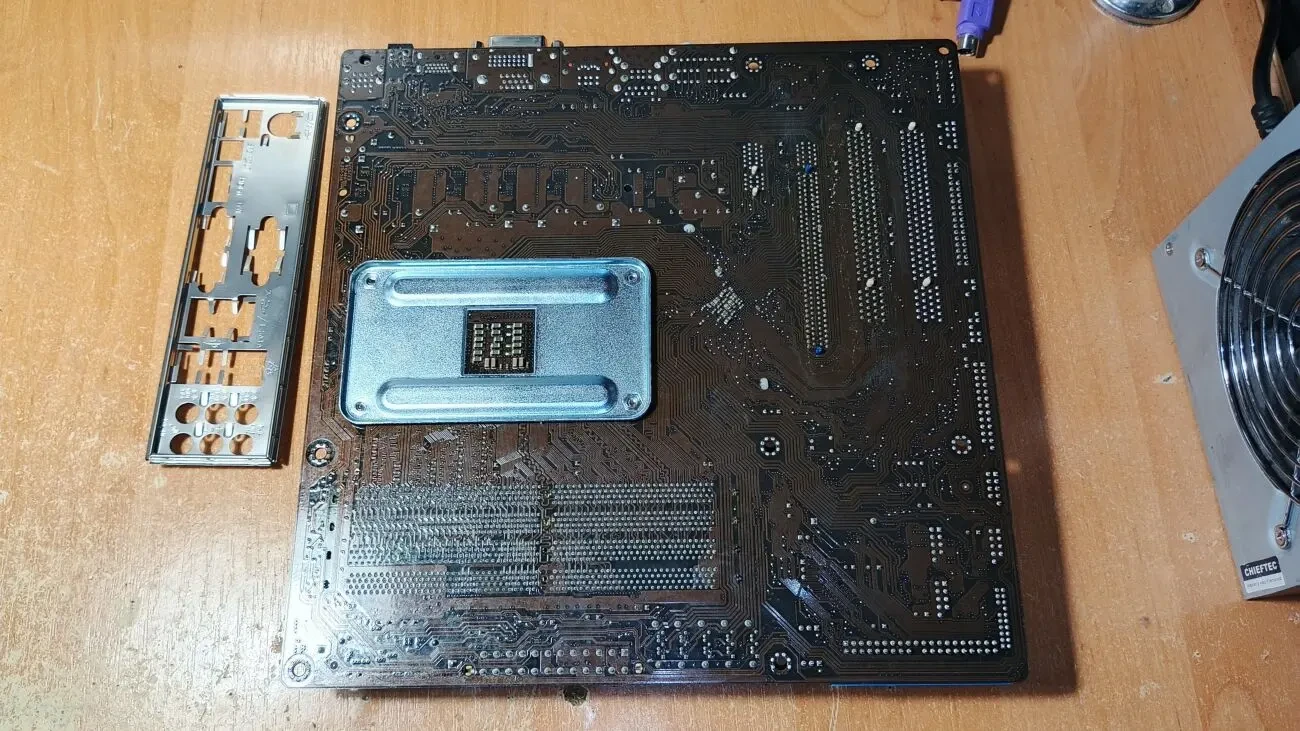Материнская плата Asus M3N78-VM/V-M3N8200/DP_MB (AM2+, NVIDIA GeForce 8200, PCI-Ex16) 2