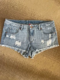шорты джинсовые короткие H&M