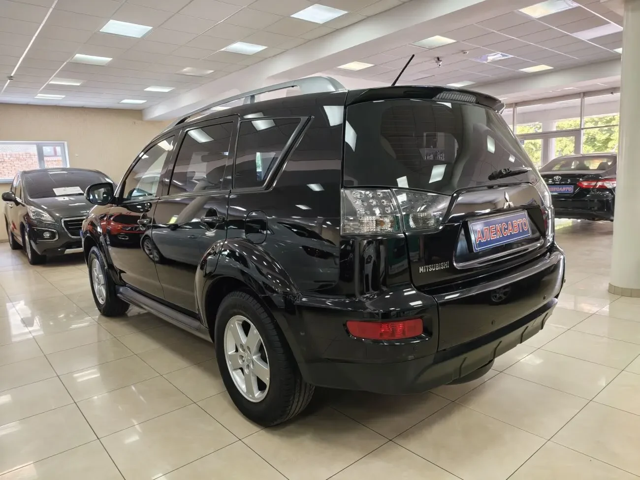 Mitsubishi Outlander 4WD 2.0i 16V 6АКПП 2010 р.в. (147 к.с.) 4