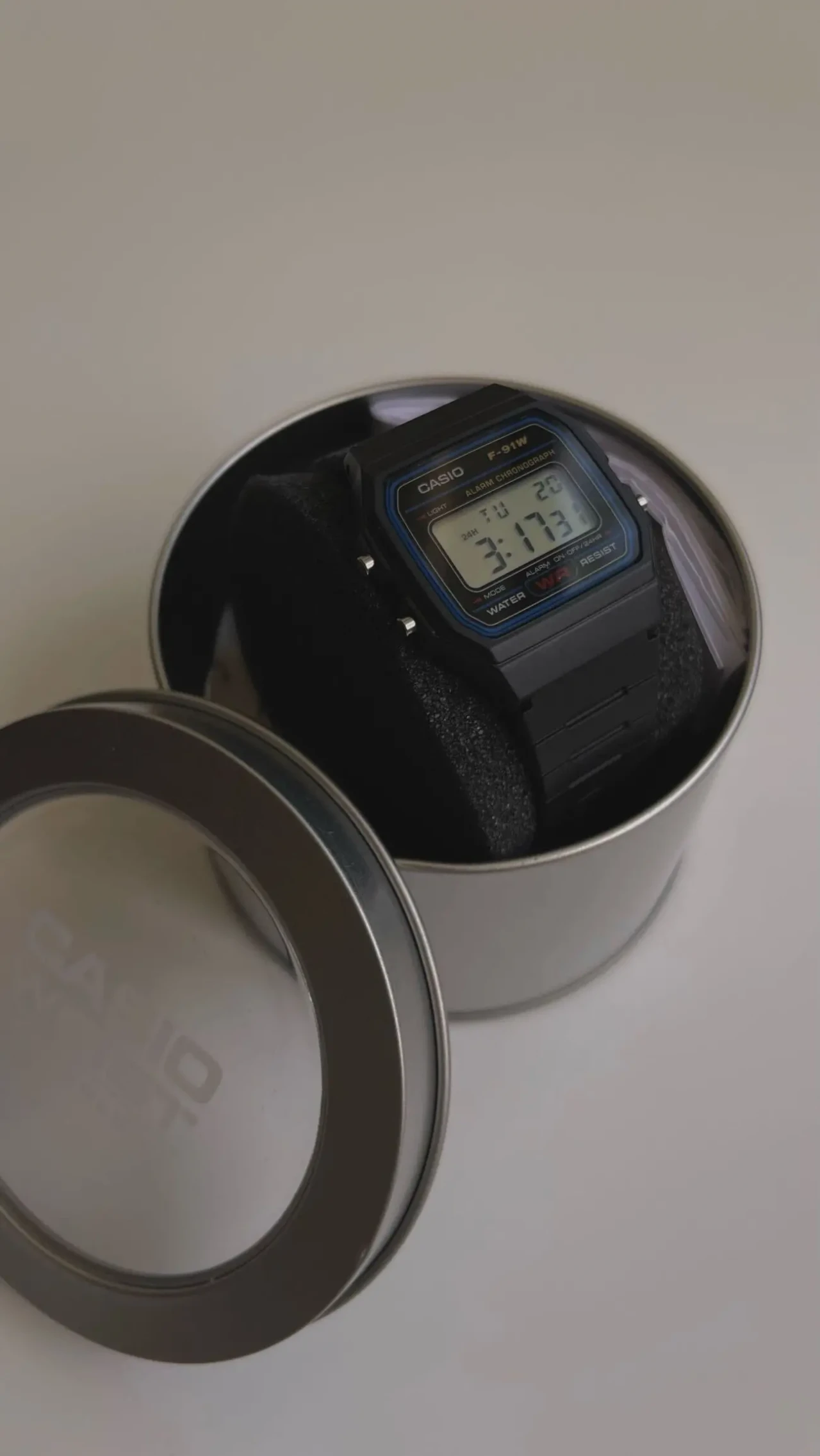 Casio F-91W 2