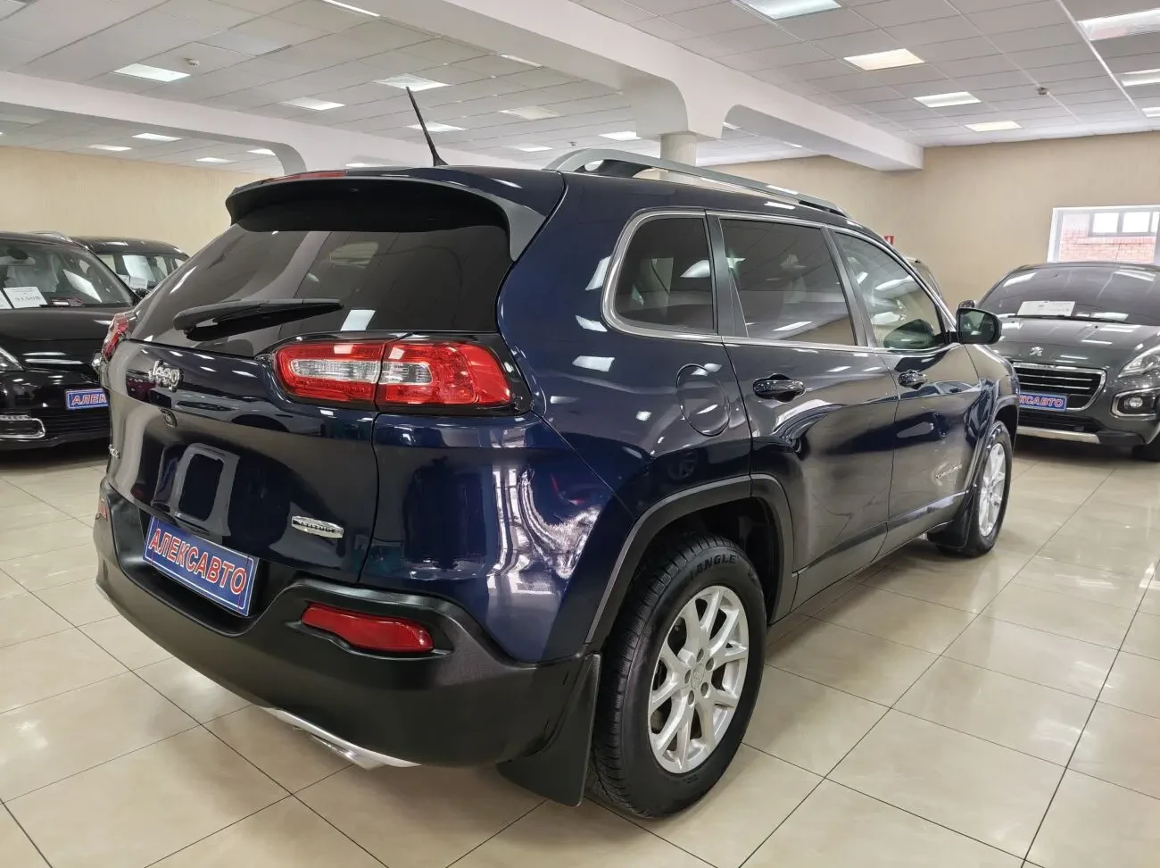 Jeep Cherokee 4WD 3.2i V6 24V 9АКПП 2015 р.в. (272 к.с.) 6