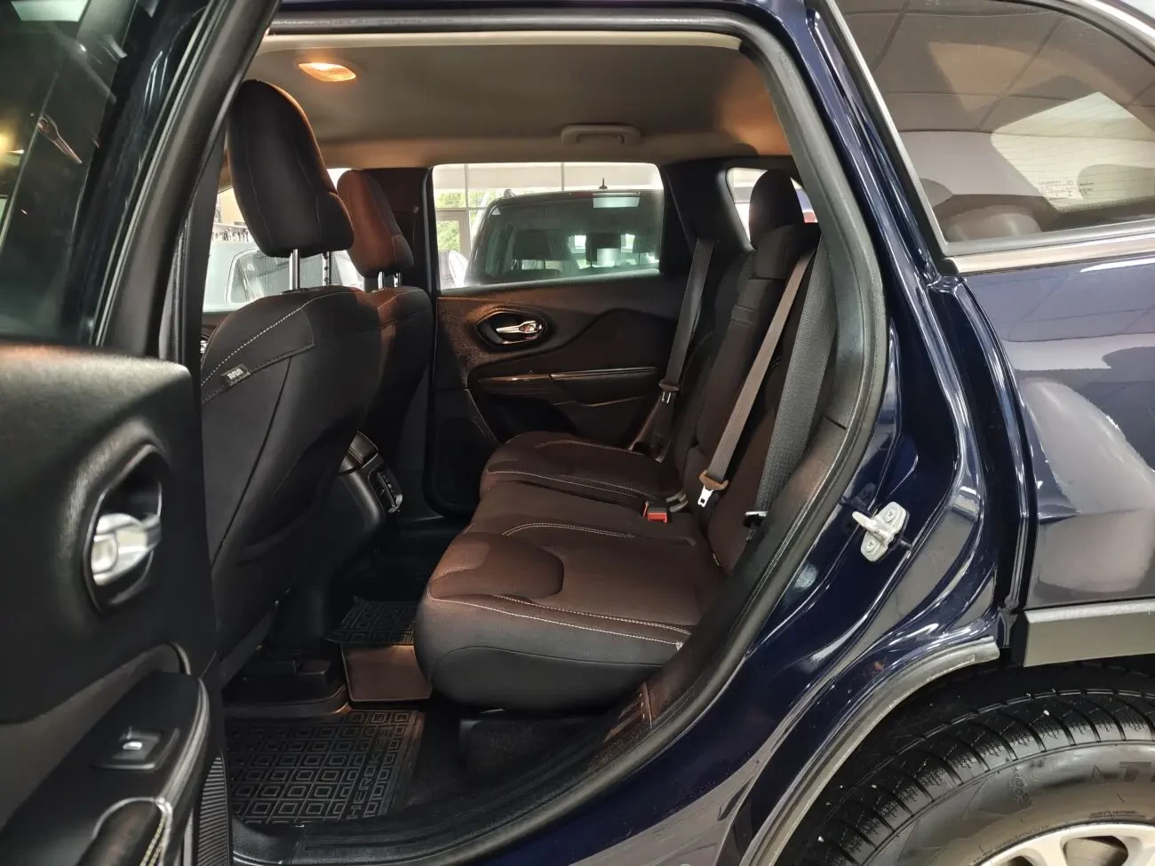 Jeep Cherokee 4WD 3.2i V6 24V 9АКПП 2015 р.в. (272 к.с.) 8