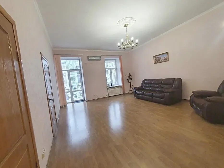 Аренда офиса 140 м2, Руставели 34, Центр, м Дворец Спорта, Бессарабка 5