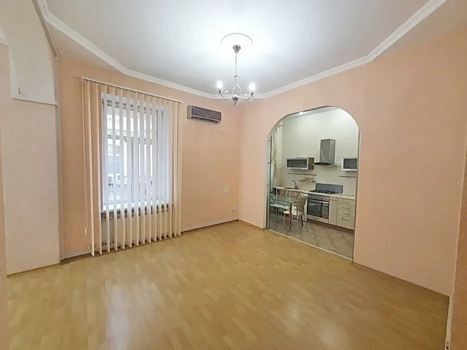 Аренда офиса 140 м2, Руставели 34, Центр, м Дворец Спорта, Бессарабка 9