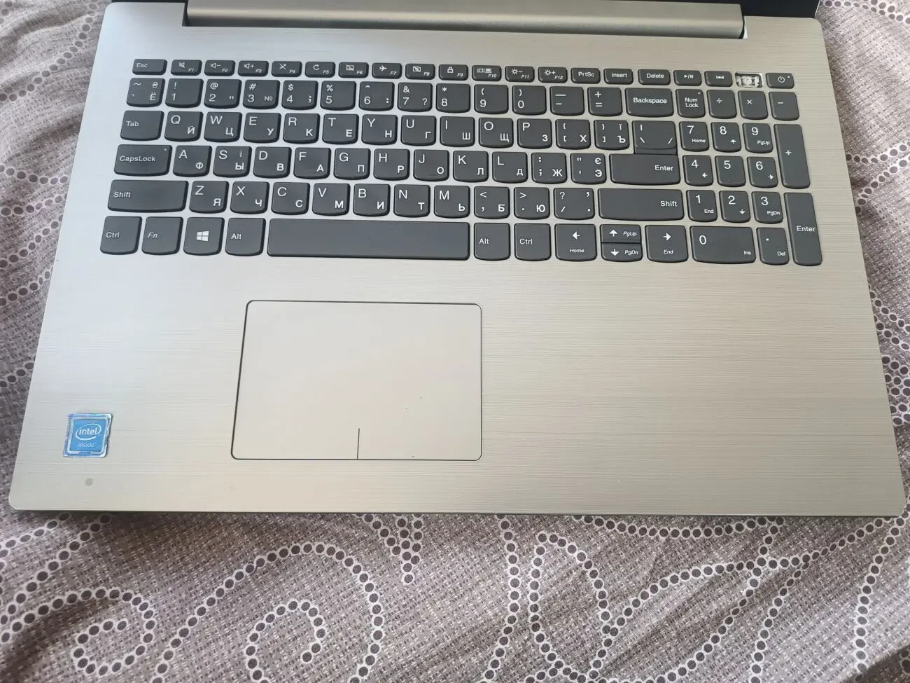 Ноутбук Lenovo (fullhd ssd 240 оперативка 8) 2