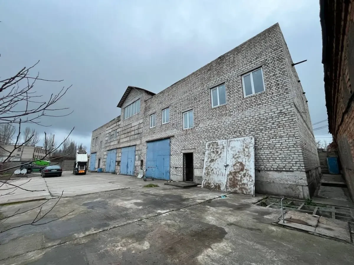 Продаж промбази 2014р Трампарк/ Холодильник 3