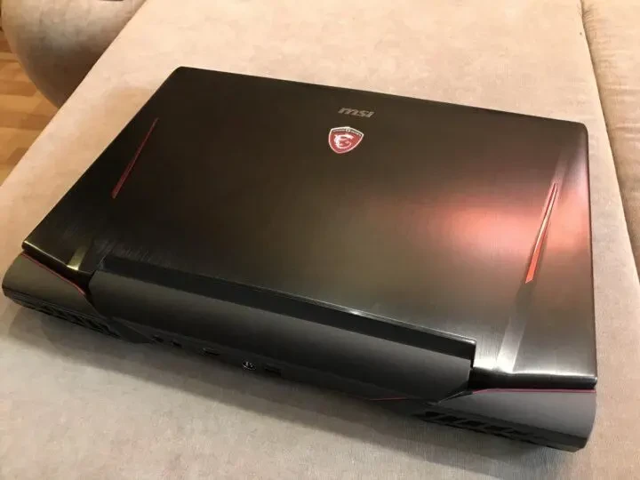MSI GT80 Titan 4