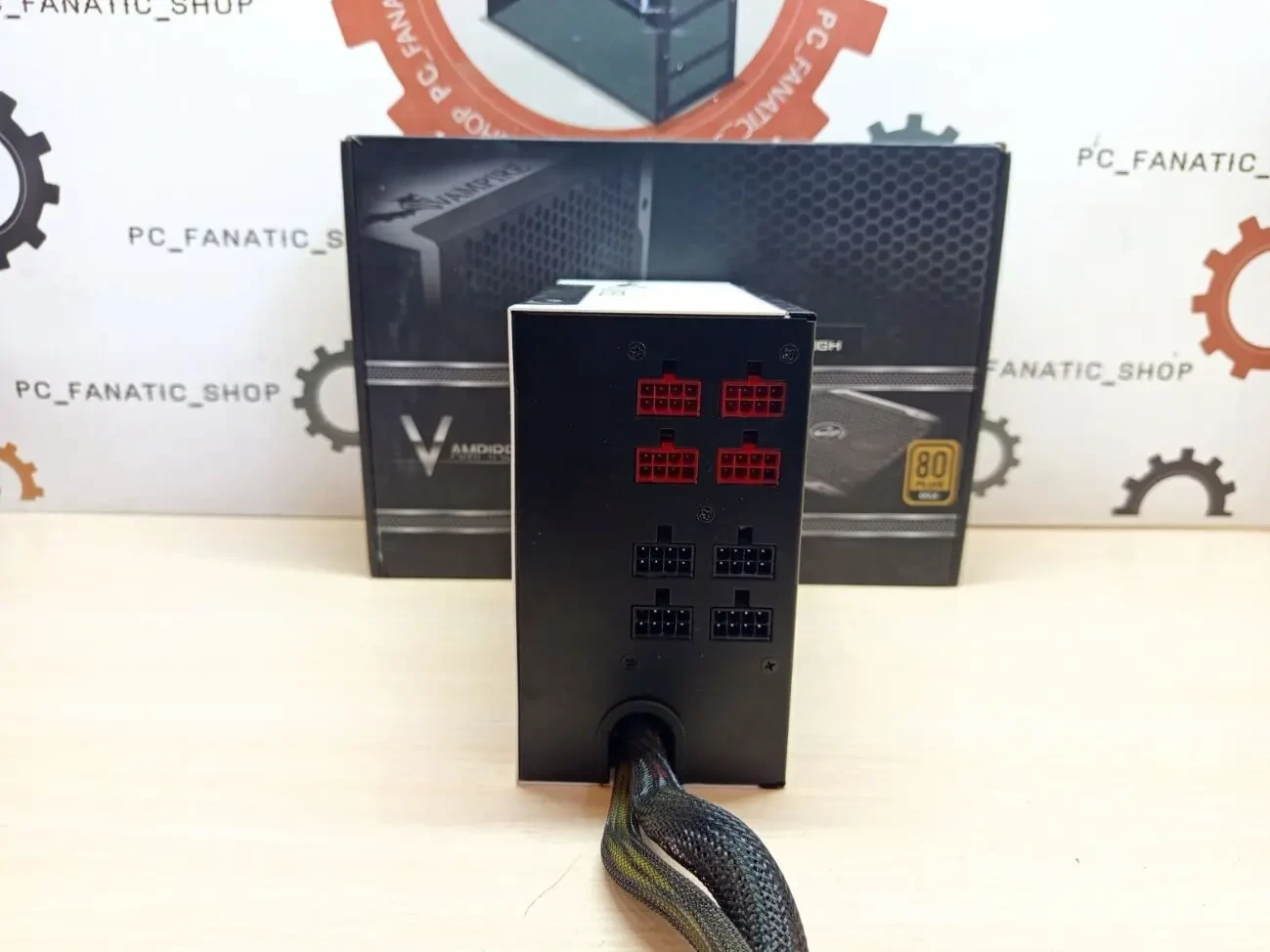Блок живлення Raidmax Vampire 800W 5