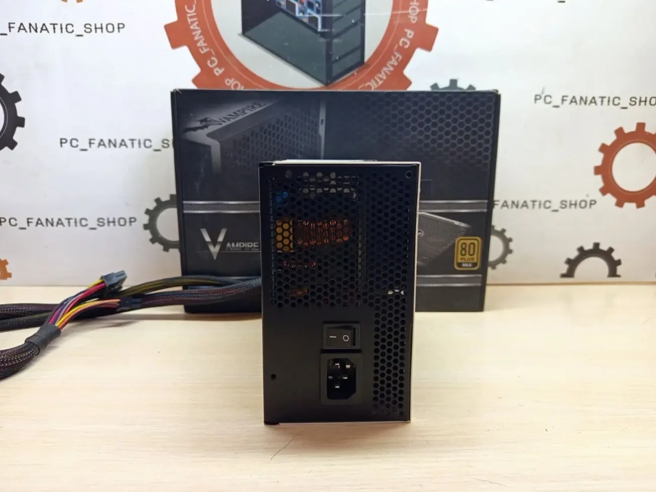 Блок живлення Raidmax Vampire 800W 3