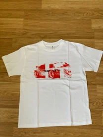 Біла oversize футболка зпринтом авто