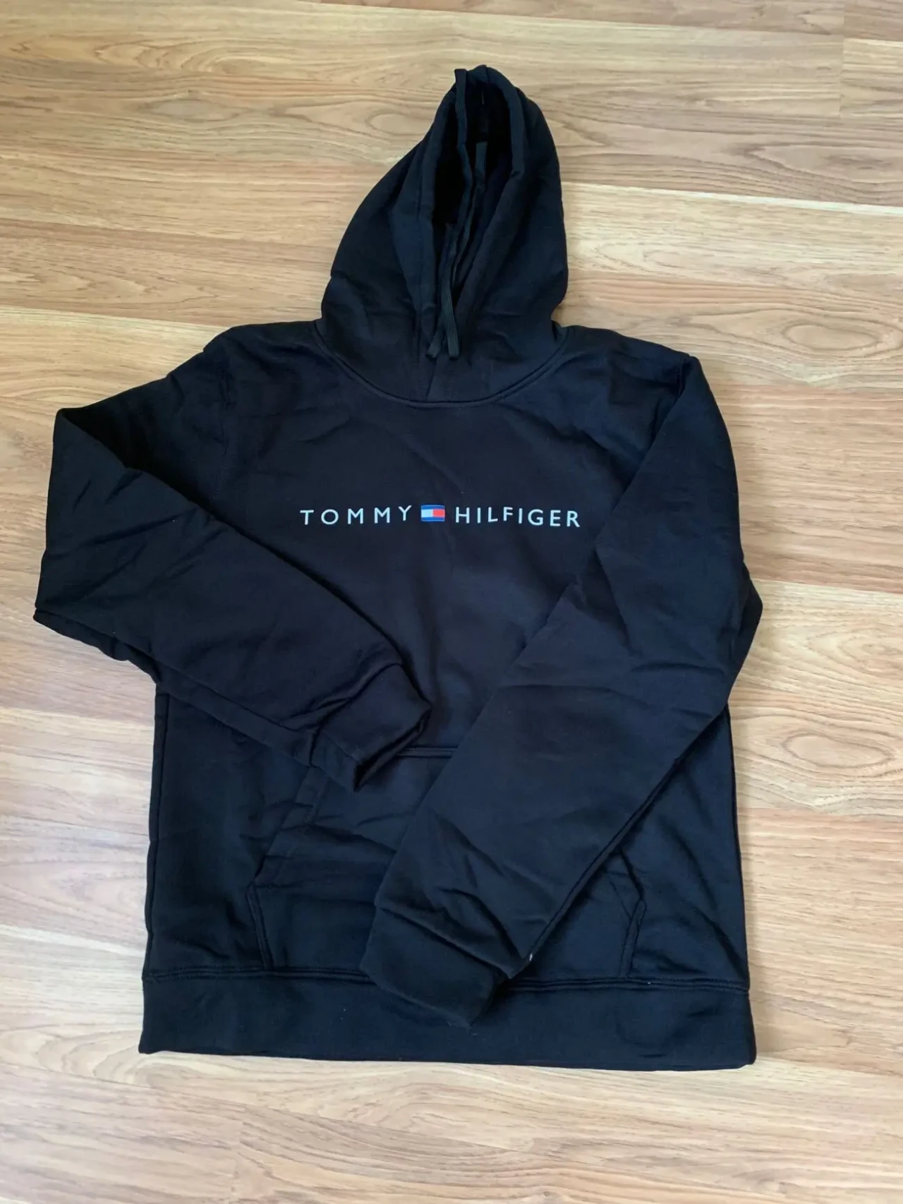 Стильний чорний худі Tommy Hilfiger 4