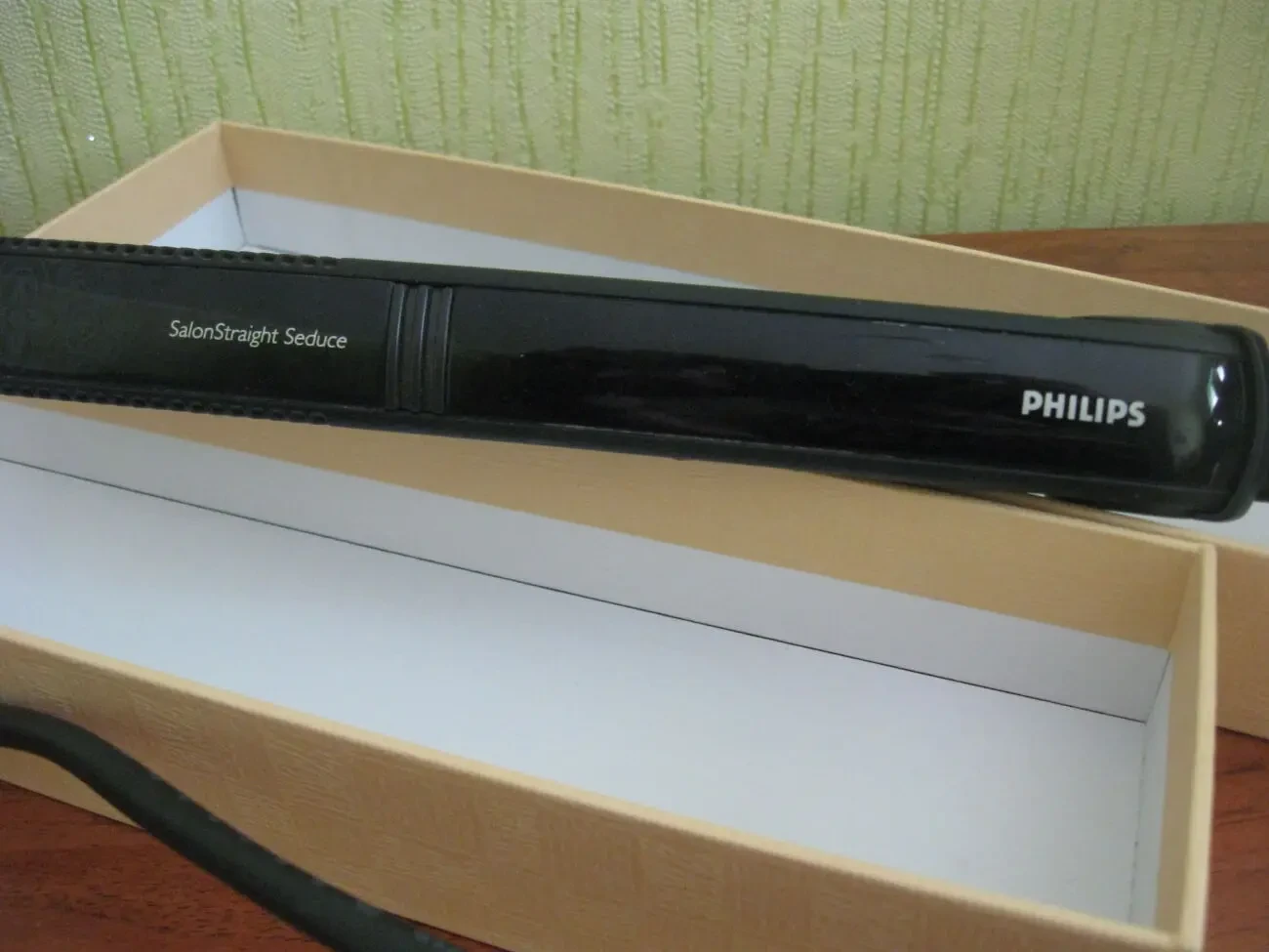 Плойка-вирівнювач Phillips Salon Straight Seduce 2