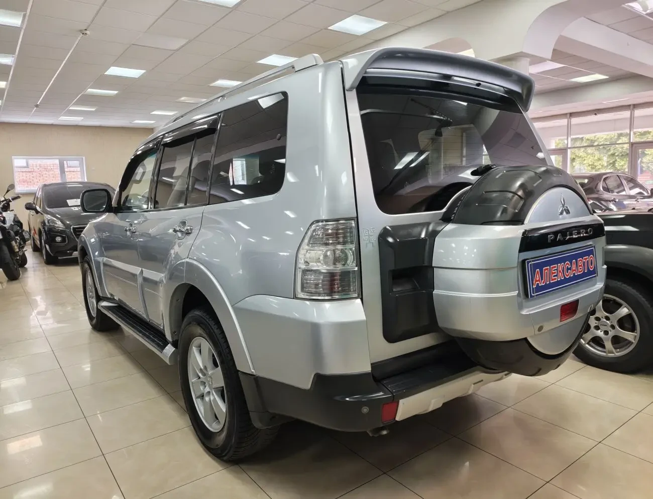 Mitsubishi Pajero 4WD 3.2 Di-DC 16V 5АКПП 2008 р.в. (165 к.с.) 2