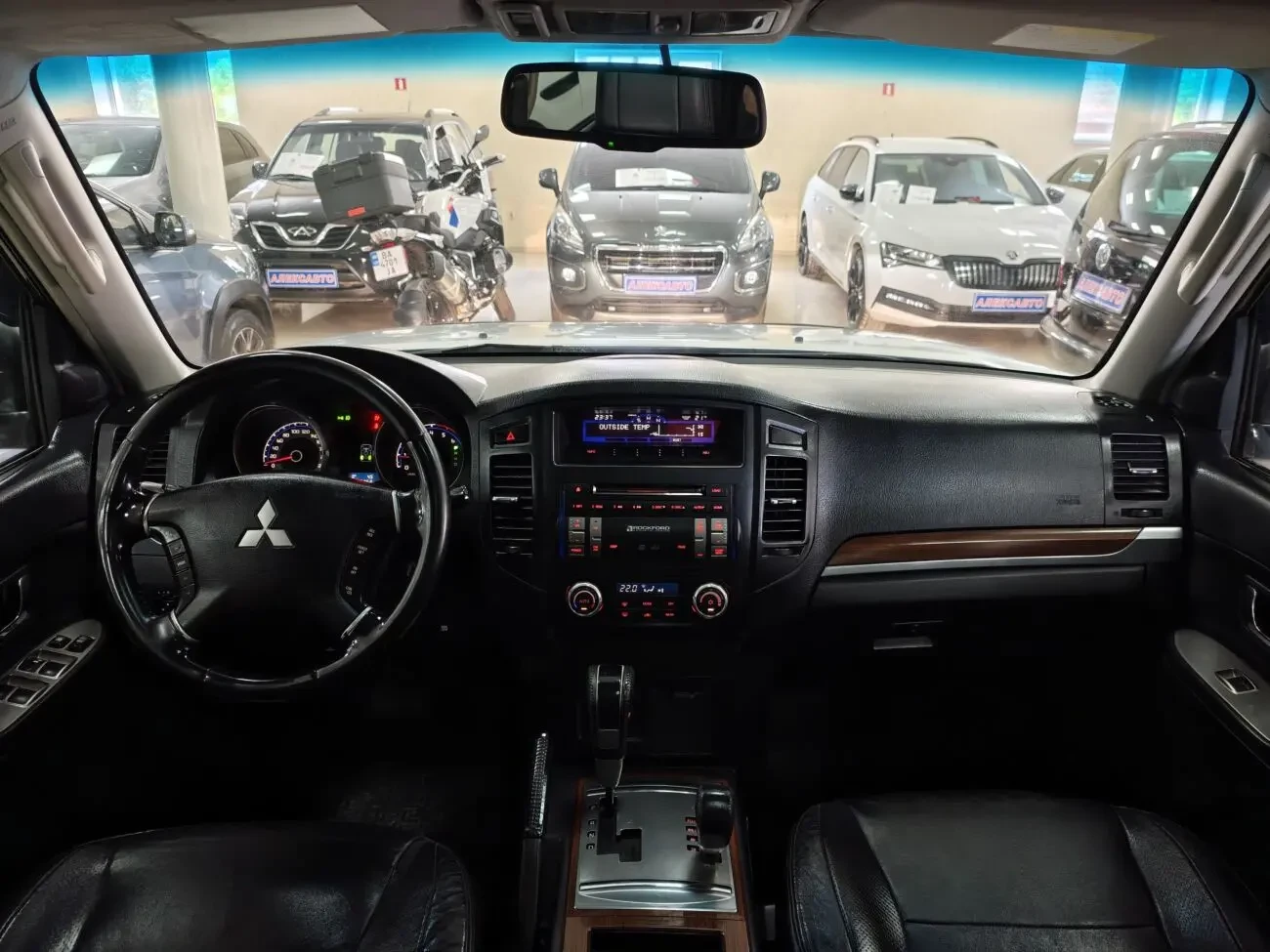 Mitsubishi Pajero 4WD 3.2 Di-DC 16V 5АКПП 2008 р.в. (165 к.с.) 10