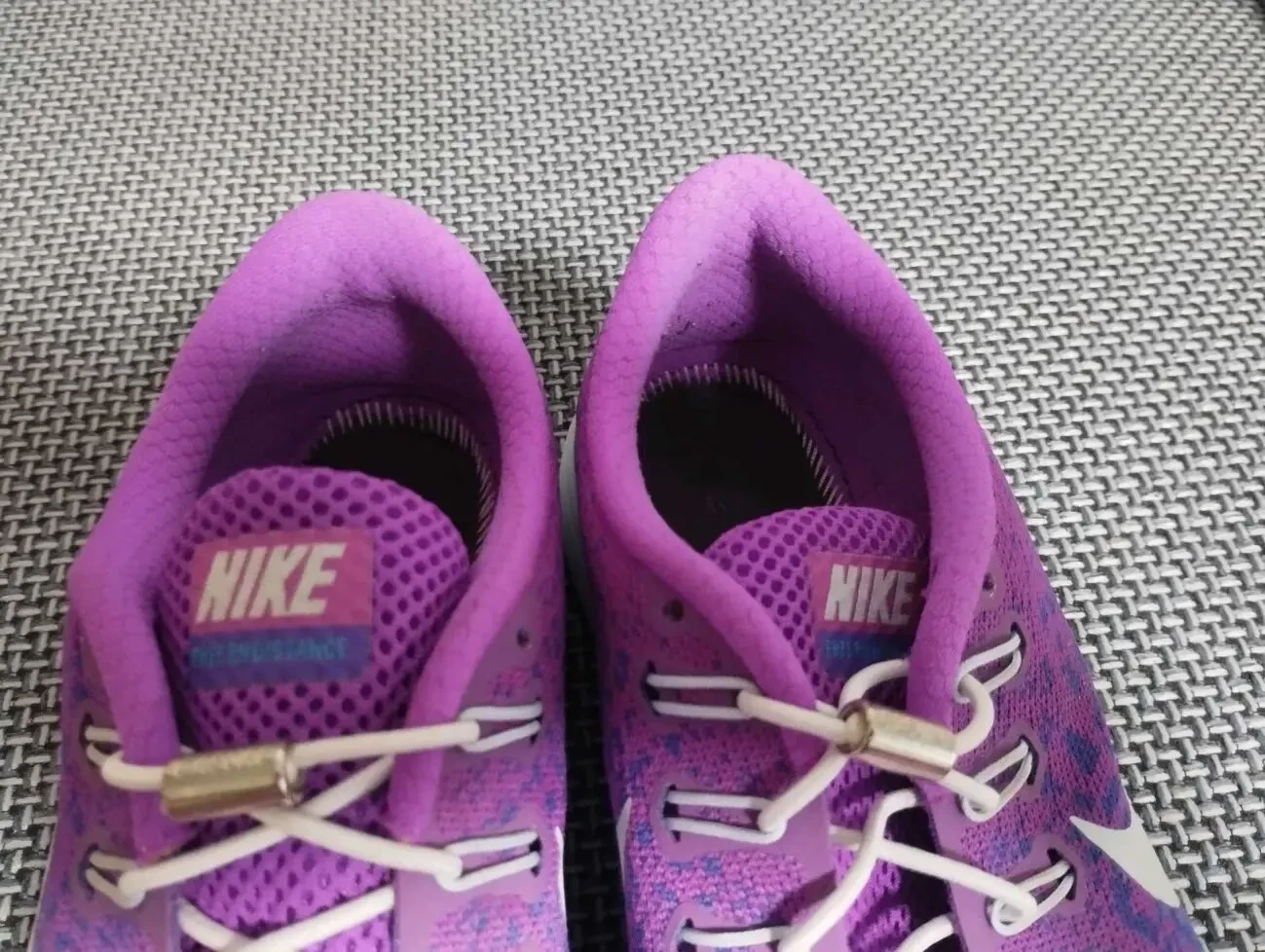 Кросівки жіночі Nike 40 р 6