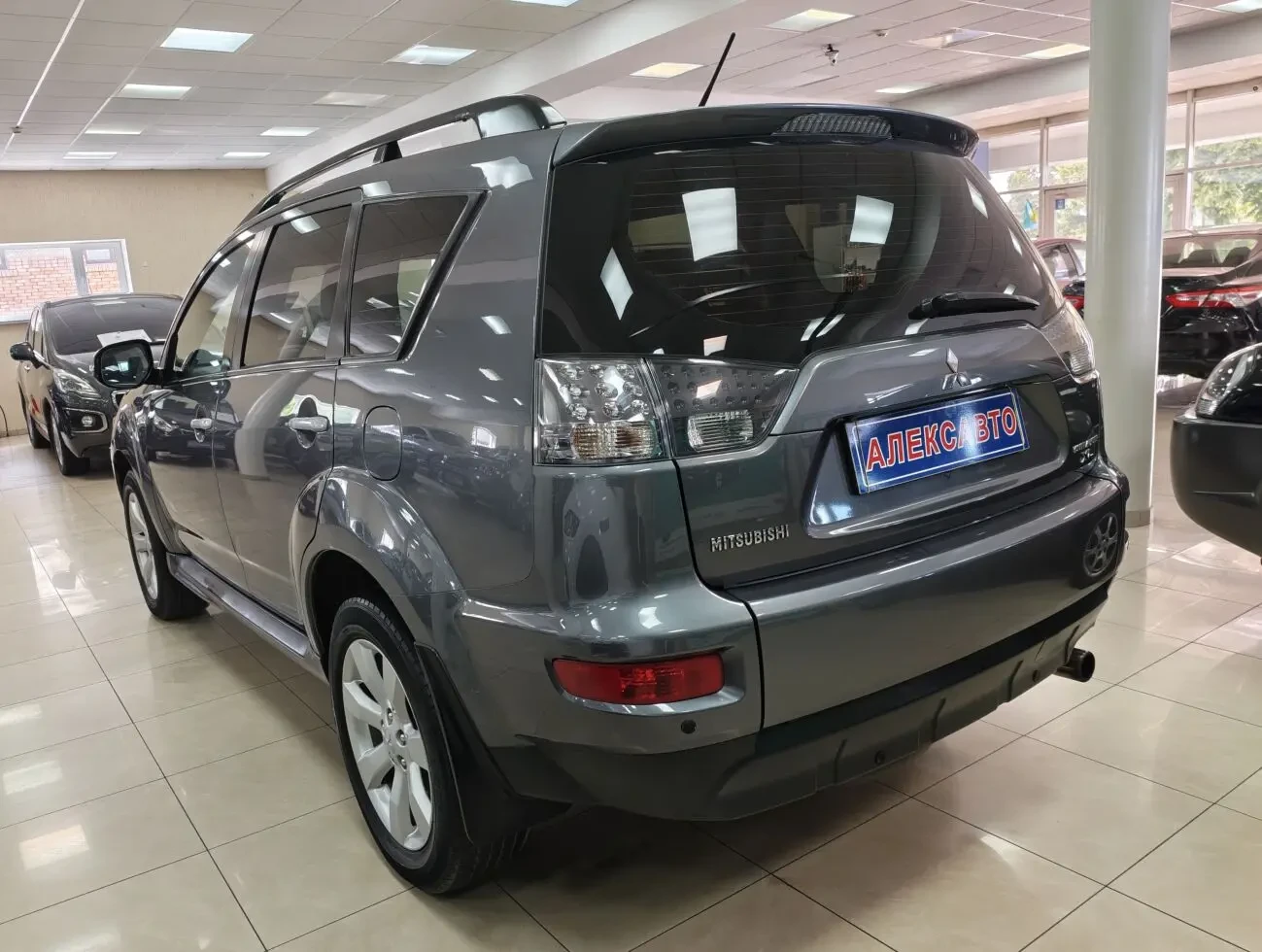 Mitsubishi Outlander 4WD 2.0i 16V 6АКПП 2011 р.в. (147 к.с.) 2