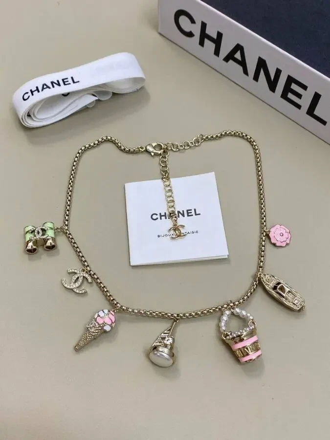 Кольє Chanell 5
