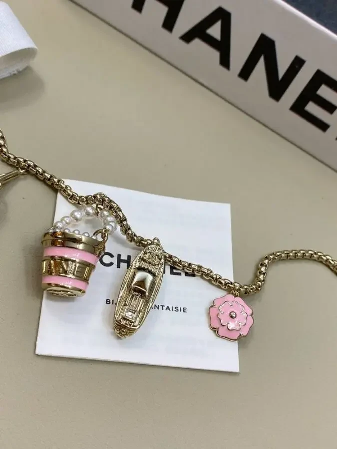 Кольє Chanell 6