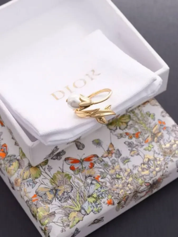 Каблучка Dior 4