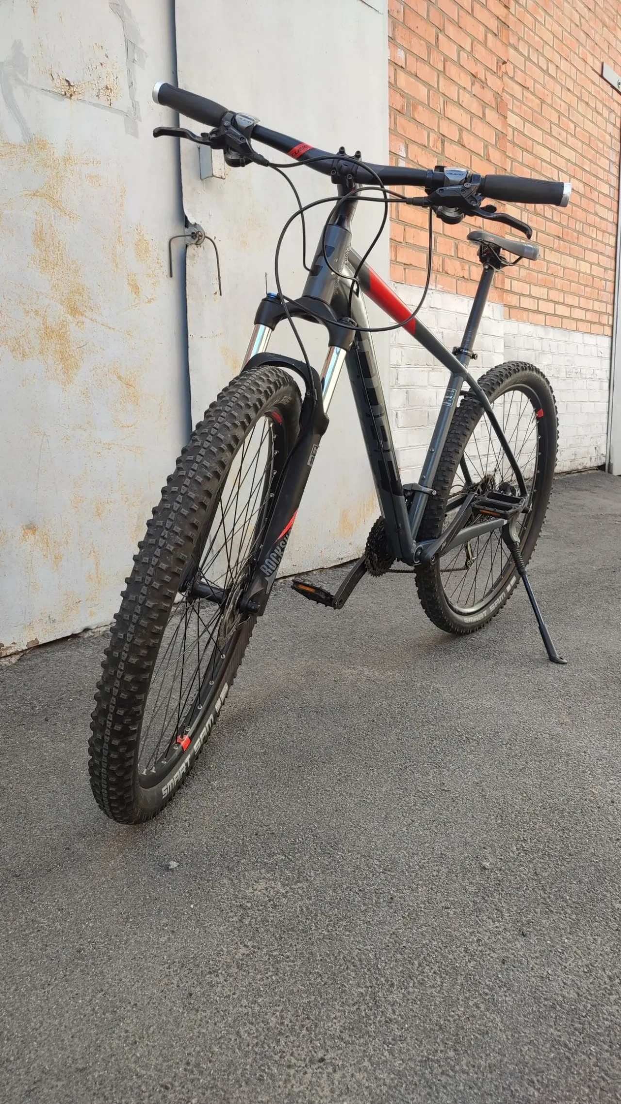Продам велосипед CUBE ANALOG 29 Гідравлика на DEORE XT Rock Shoх 8